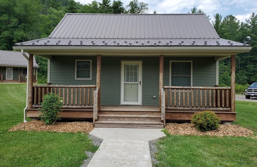 Wellsboro Cabin | Great Valley Cabin 1 - Cozy Retreat with Pine Creek Access in the PA Wilds