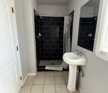 Sacramento Hotel | Great Value Inn & Suites