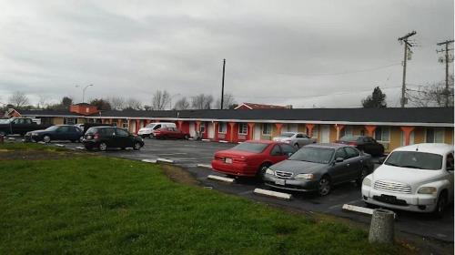 Sacramento Hotel | Great Value Inn & Suites