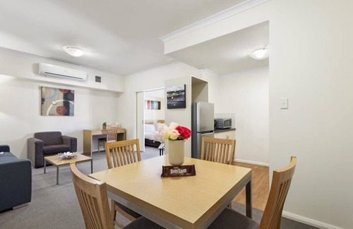 Northbridge Apartment | Great-value Northbridge Apt - Near RAC Arena