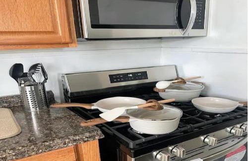 Seward Place Apartment | Great Value Unit in Union A12