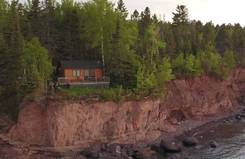 Two Harbors Cabin | Great view on Lake Superior
