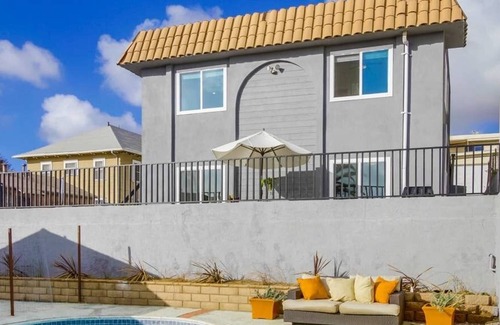 Grant Hill Apartment | Great Views | 2 Bedroom | Close to Everything!