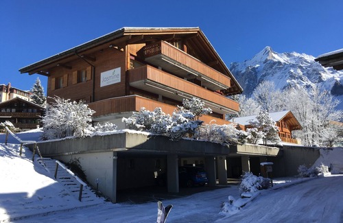 Grindelwald Apartment | Great Views, Great Location, modern & cozy Apartment (renovated 2022)