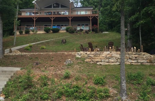Big Creek House | Great views, Top Rated Home on Big Creek, Norris Lake