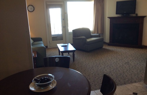 Ocean Drive Apartment | Great Waterfront View of Newport's Scenic Narragansett Bay