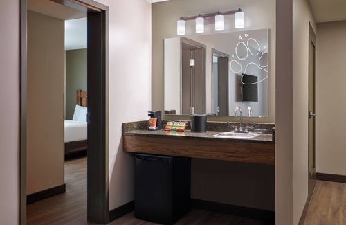 Webster Hotel | Great Wolf Lodge Webster