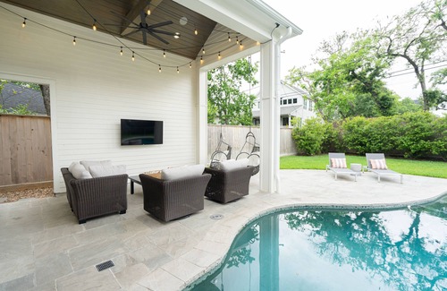 Lazybrook/Timbergrove House | Greater Heights Area Luxury Retreat - Private Pool + Game Room