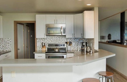Bodega Bay House | Grebe - Big 5 bedroom on the 8th fairway, great views.
