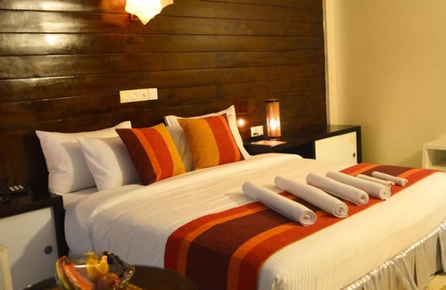 Jaffna Hotel | Green Grass