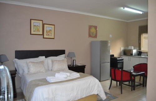 Lyttelton Manor House | Green Grove Villa