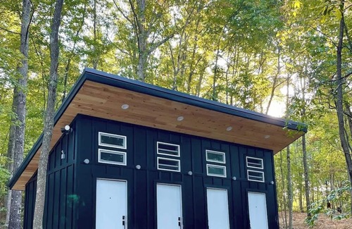 Primrose RV Rental | Green Heron’s Nest- Family Glamping Tent with AC