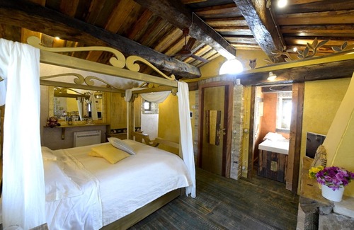 Guardea Villa | Green Hill Villa in Umbria Region