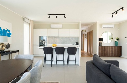 Noto Villa | Green Hill with garden, pool and a terrace