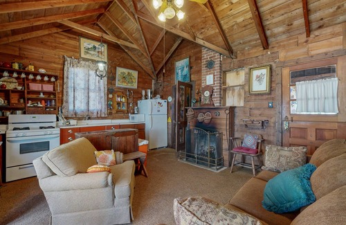 Ripon Hotel | Green Lake Getaway with Rust | private piers, grill, & patios