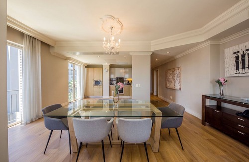 Green Point Apartment | Green Point Apartment walking Distance to Stadium (407 Royal)