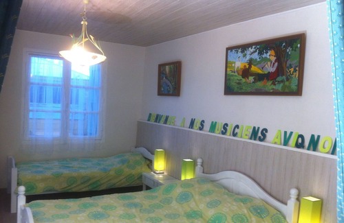 Labastide-Beauvoir Cottage | Green Room Gites des Arcades Labastide Beauvoir