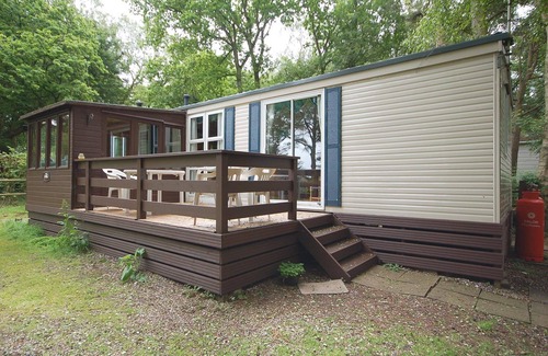 Weybourne Cottage | Green Shores - this caravan is a peaceful holiday location on the award winning Kelling Heath Park.