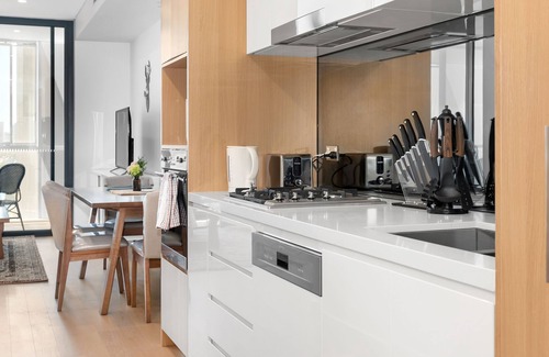 Zetland Apartment | Green Square Suite. In Heart of Sydney