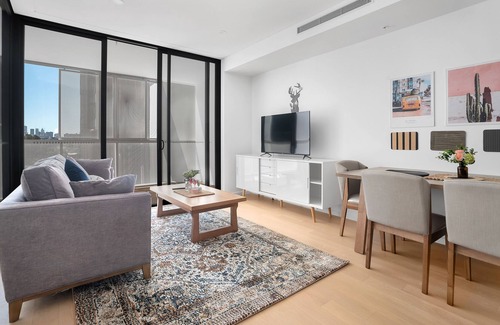 Zetland Apartment | Green Square Suite. In Heart of Sydney