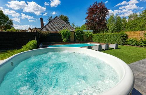 Zeewolde House | Green Tiny Safari