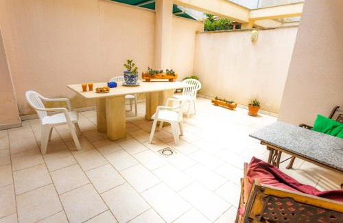 Uggiano la Chiesa Apartment | Green Tulip - Beauty Apartment with Garden