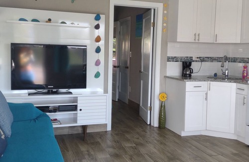 Redington Shores Cottage | Green Turtle WEST