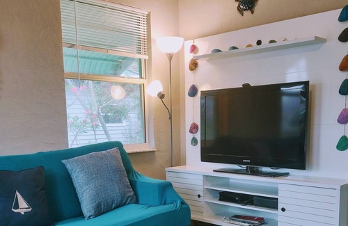 Redington Shores Cottage | Green Turtle WEST