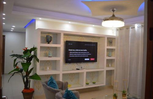 Mendoza Apartment | Green Vista Luxury Apt - 20 mins Airport, Beach
