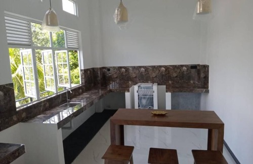 Galle Apartment | Greenery and hills surrounding with family friendly property in Galle.n