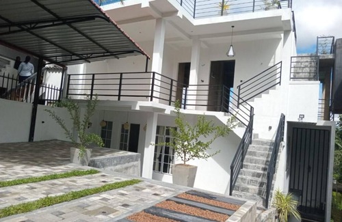 Galle Apartment | Greenery and hills surrounding with family friendly property in Galle.n