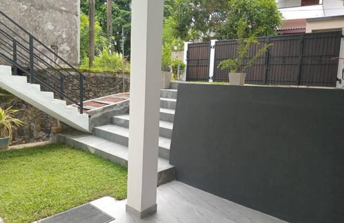 Galle Apartment | Greenery and hills surrounding with family friendly property in Galle.n