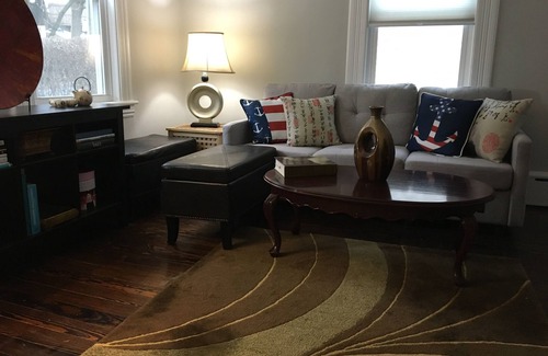 Greenwich House | Greenwich Duplex Close to Just about Everything