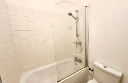 Greenwich West Apartment | Greenwich Timehouse!