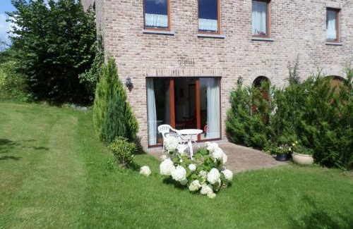 Somme-Leuze Apartment | Gremin