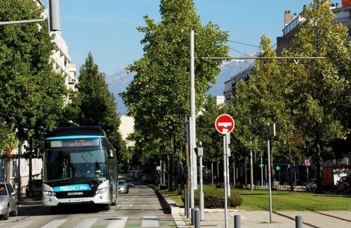 Quartier Hyper-Centre Apartment | Grenoble hyper-centre + WiFi + Netflix