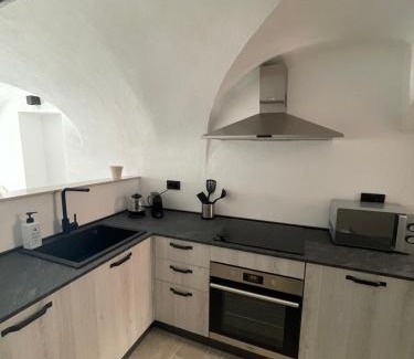 Perinaldo Apartment | Greta’s suite & private spa