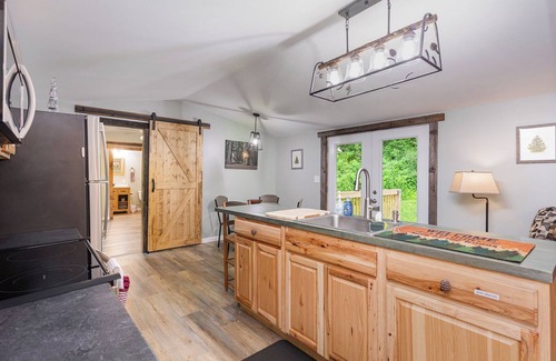 Logan House | Grey Pines at Hocking Vacations
