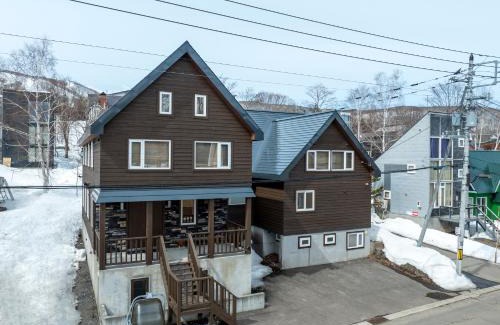 Hirafu Ski Chalet | Greystone