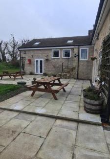 Hurdlow Apartment | Greystones nawab a c units sleep10 buxton in peak park