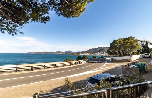 Llanca Apartment | Grifeu 15.1 - Semi-detached house with comm. pool