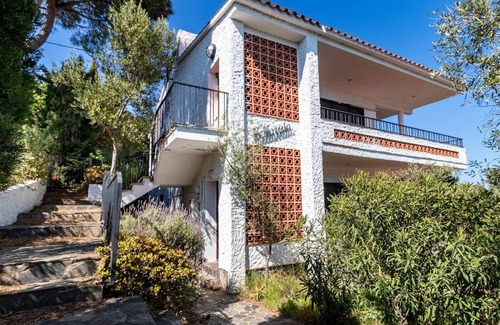 Llanca Apartment | Grifeu 6 Bright apartment with terrace and views