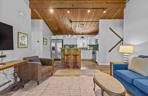 Stowe Area Apartment | Griffin Chalet 3 about a mile to Stowe Resort