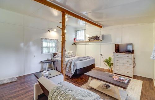 Harrison Apartment | Grill and Fire Pit Cabin with Mtn Views in Harrison