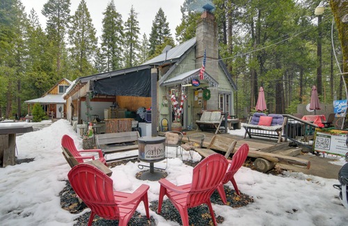 Butte Meadows House | Grill, Fire Pits & Trails: Butte Meadows Duplex!