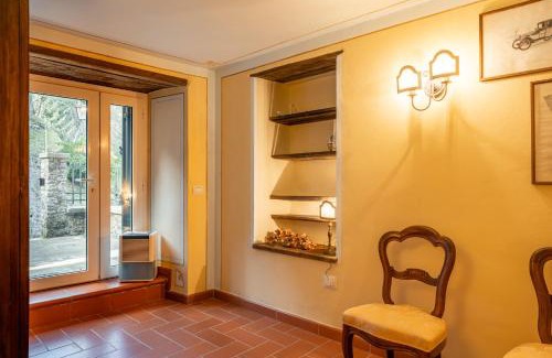 Molazzana House | Grillo Rosso Taverna