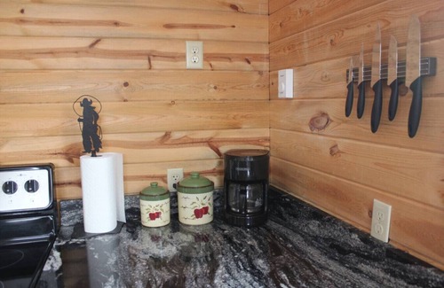 Dubois Cabin | Grizzly Cabin *Yellowstone/Forest *Private Hot Tub
