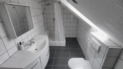 Bad Bramstedt Apartment | Große 3-Zimmer Wohnung in Bad Bramstedt mit Platz für 5 Personen