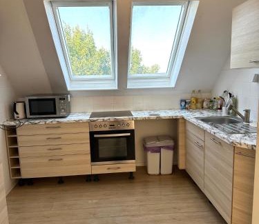 Oerlinghausen Apartment | Großes 2-Zimmer Apartment mit TV, Wifi
