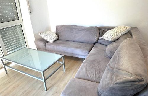 Oerlinghausen Apartment | Großes 2-Zimmer Apartment mit TV, Wifi